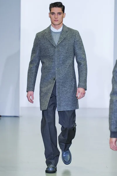 Look 30
